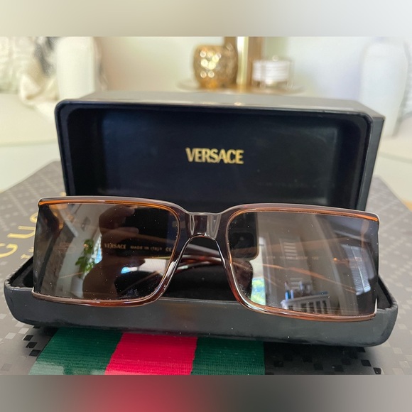 ❌SOLD❌Versace Sunglasses - Picture 2 of 9